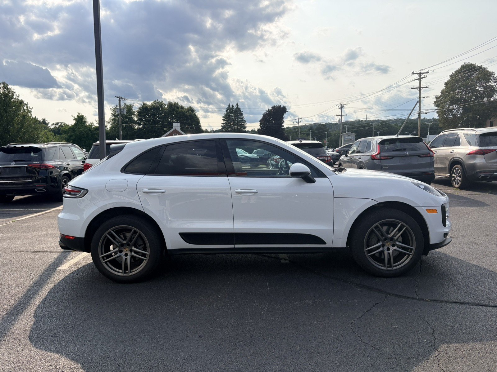 Used 2020 Porsche Macan S AWD/4WD image 4