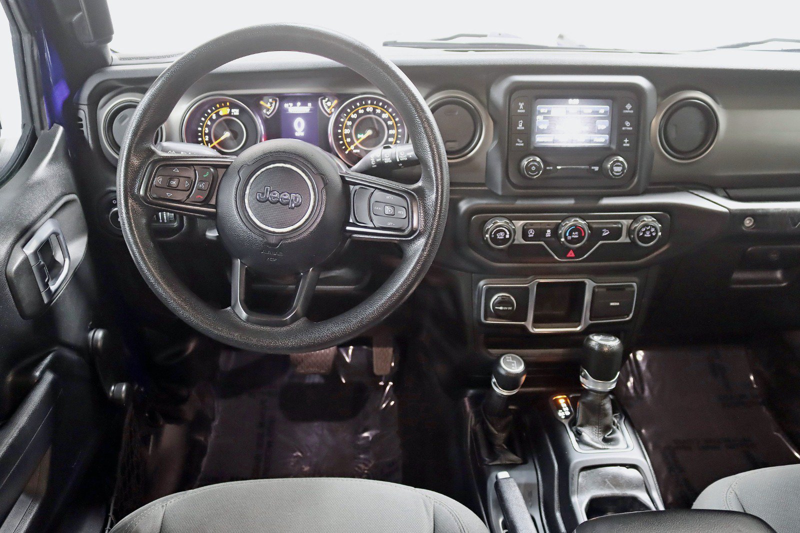 Used 2018 Jeep Wrangler Unlimited Sport AWD/4WD image 16