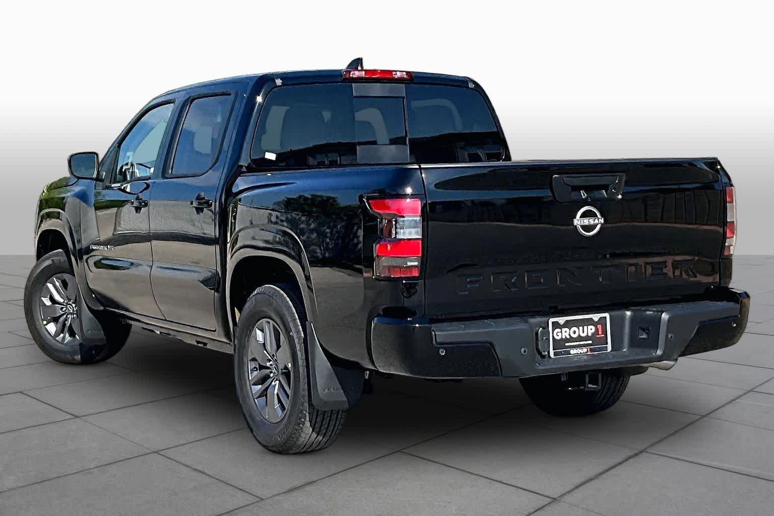 New 2027 Nissan Frontier SV RWD image 7