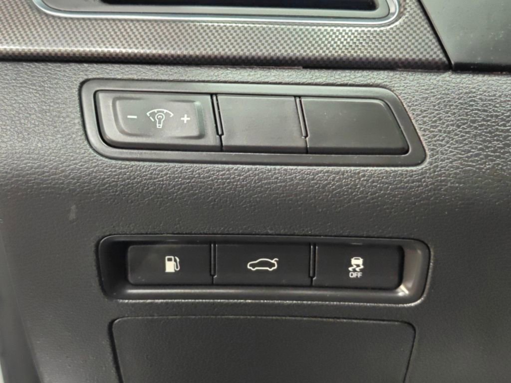 Used 2017 Hyundai Sonata Sport w/ Value Edition Package 02 image 31