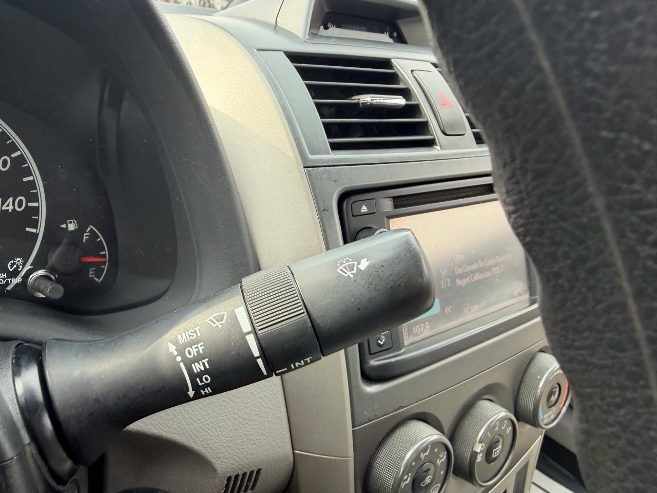 Used 2013 Toyota Corolla LE image 29