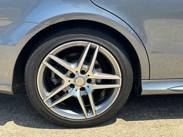 Used 2016 Mercedes-Benz E 350 4MATIC Sedan w/ Premium Package image 31