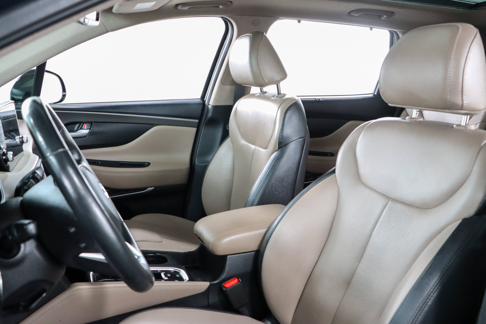 Used 2020 Hyundai Santa Fe Limited FWD image 25