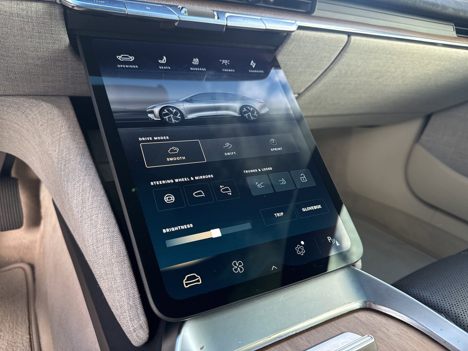 Used 2022 Lucid Air Grand Touring image 21