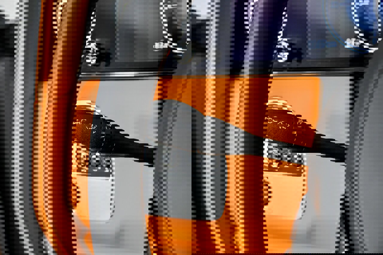 Used 2025 Rolls-Royce Cullinan image 31