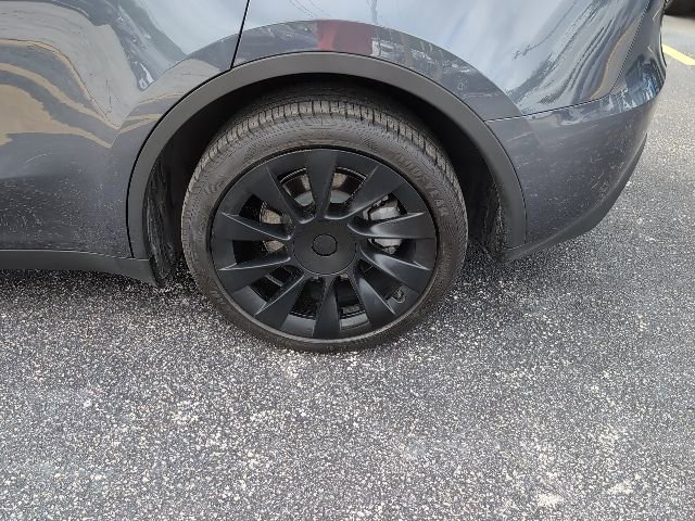 Used 2023 Tesla Model Y Long Range image 7