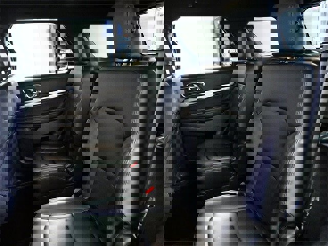 Certified 2019 Ford Explorer XLT w/ Equipment Group 202A image 14