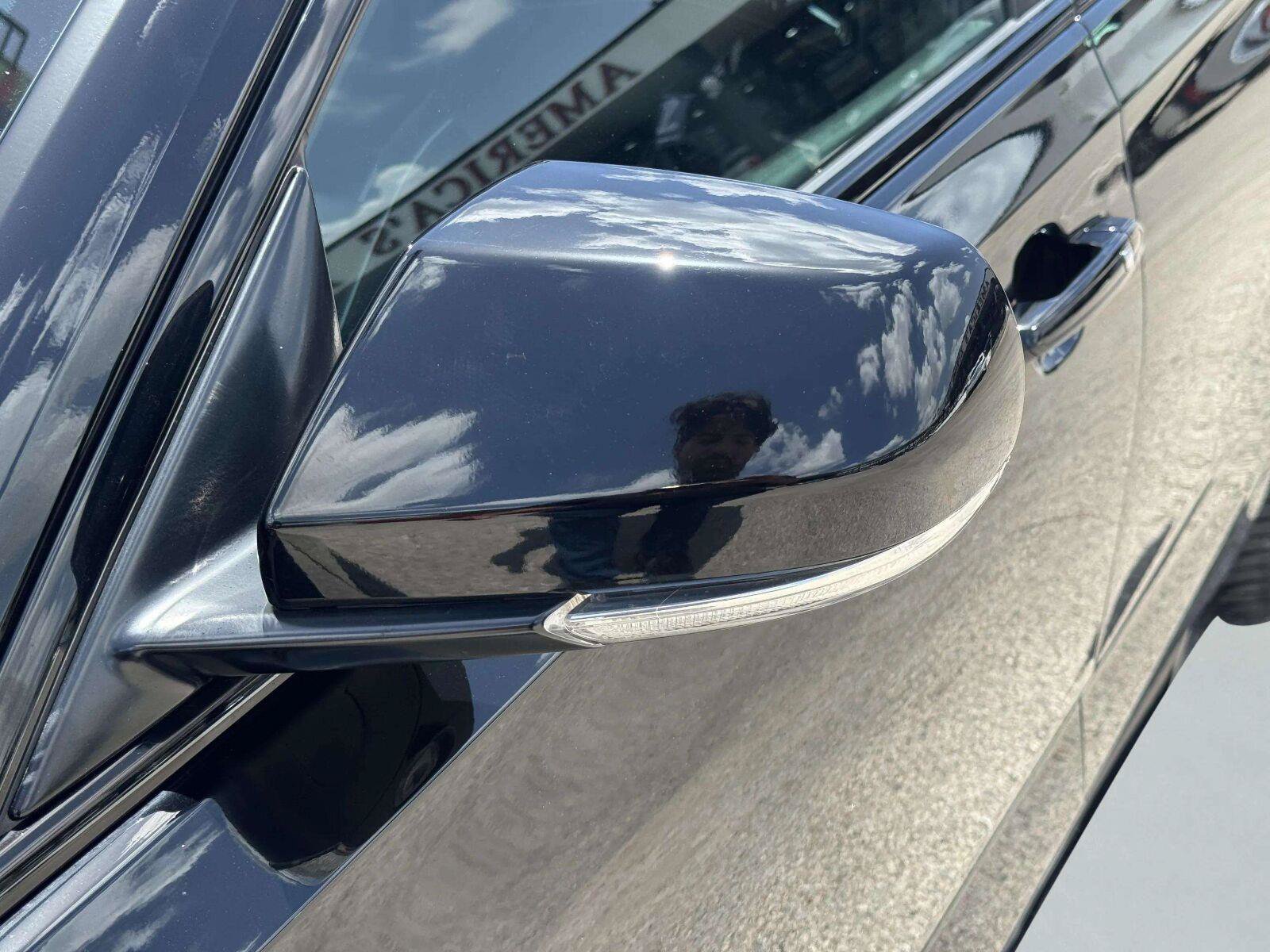 Used 2026 Cadillac CT4 V Blackwing w/ Driver Assist Package RWD image 13