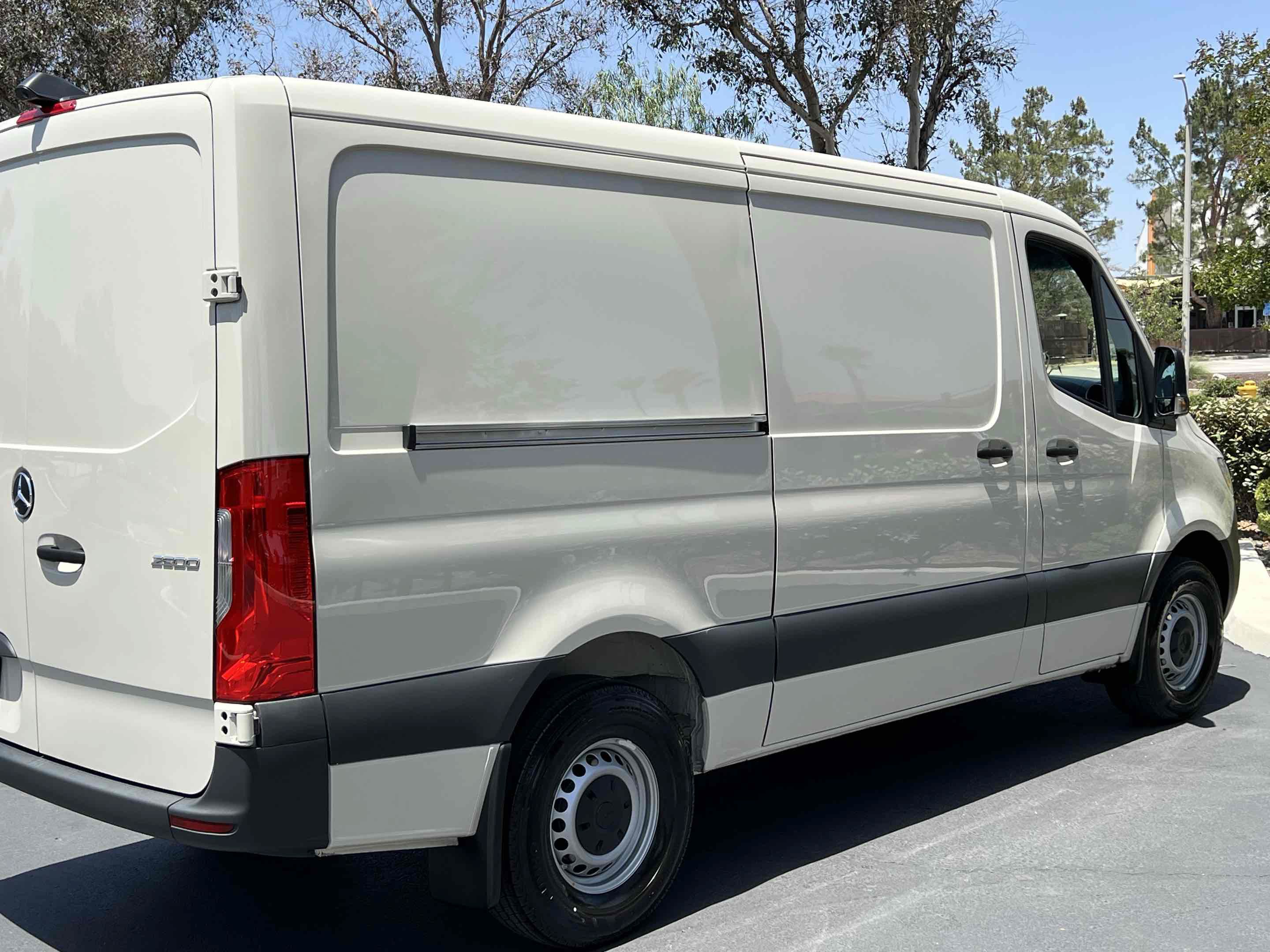 Used 2026 Mercedes-Benz Sprinter 2500 image 37