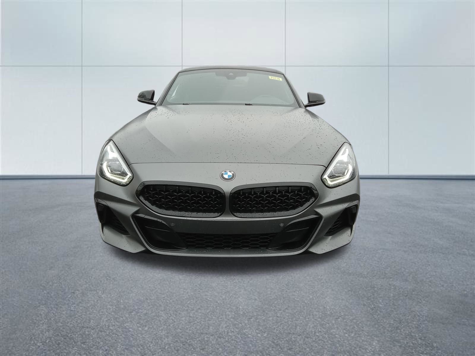 Used 2022 BMW Z4 M40i w/ Driving Assistance Package image 8