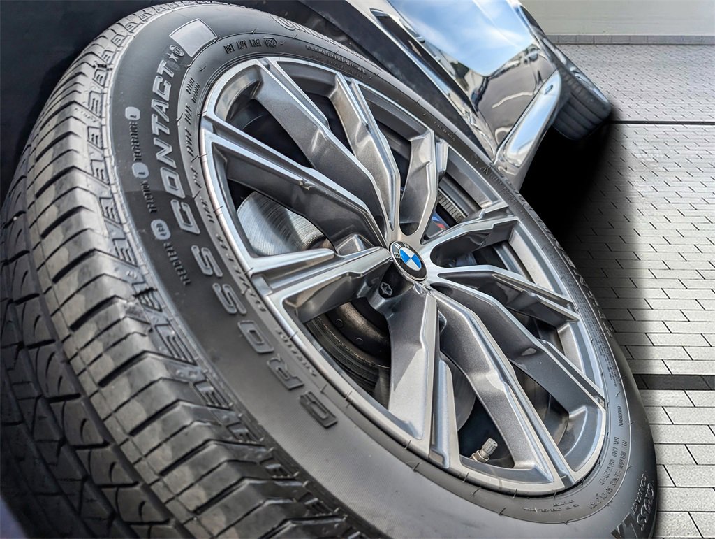 Used 2025 BMW X5 xDrive40i w/ Executive Package image 9