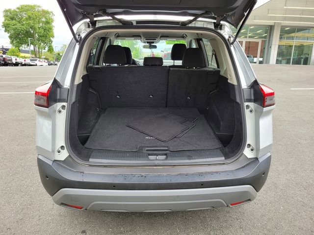 Used 2023 Nissan Rogue SV image 18