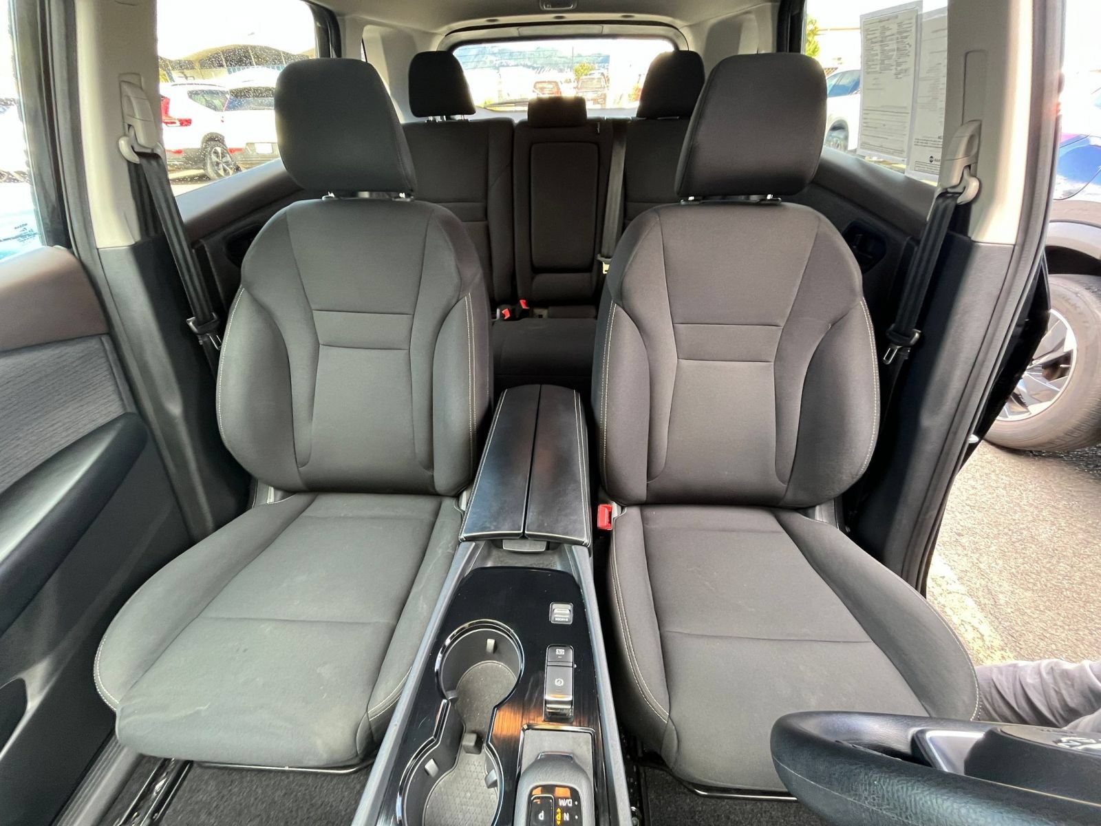 Used 2023 Nissan Rogue S FWD image 35