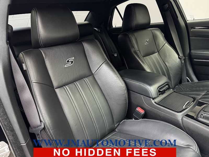 Used 2022 Chrysler 300 S image 21