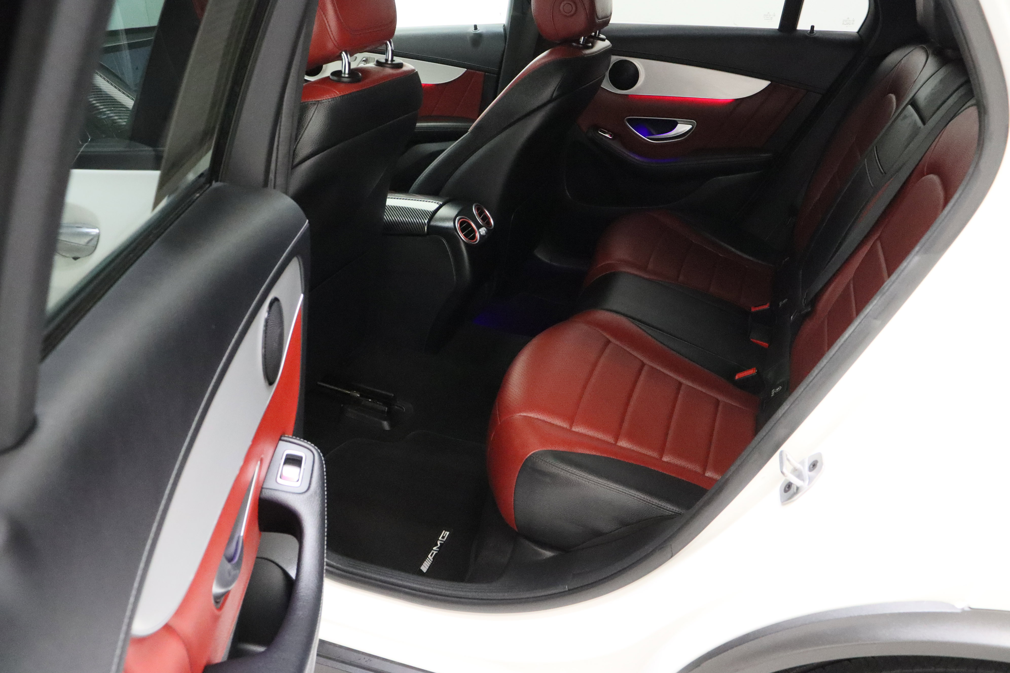 Used 2022 Mercedes-Benz GLC 300 4MATIC Coupe image 31