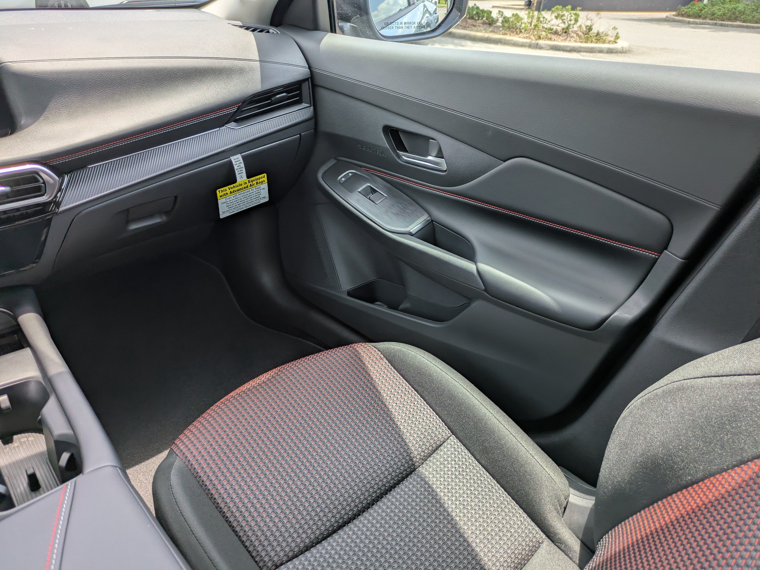 New 2026 Nissan Sentra SR w/ Floor Mat Package FWD image 17