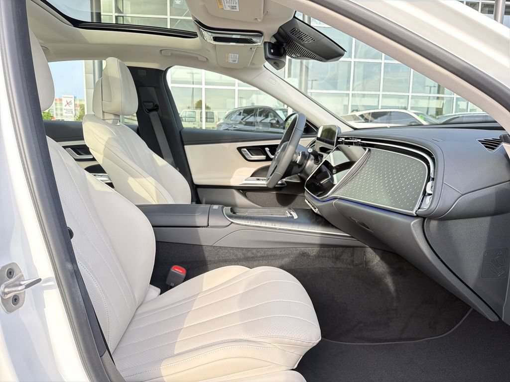 New 2026 Mercedes-Benz E 450 4MATIC Sedan image 18