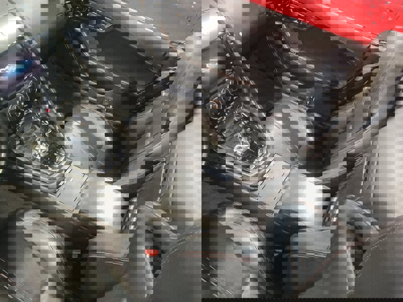 Used 2015 Jaguar F-TYPE Convertible image 17