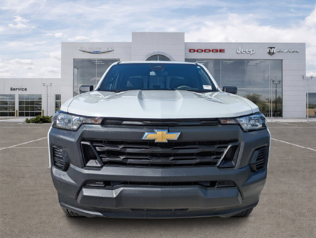 Used 2025 Chevrolet Colorado W/T w/ Advanced Trailering Package RWD image 6