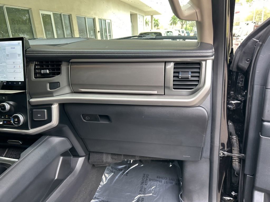 Used 2024 Ford Expedition Max XLT AWD/4WD image 24