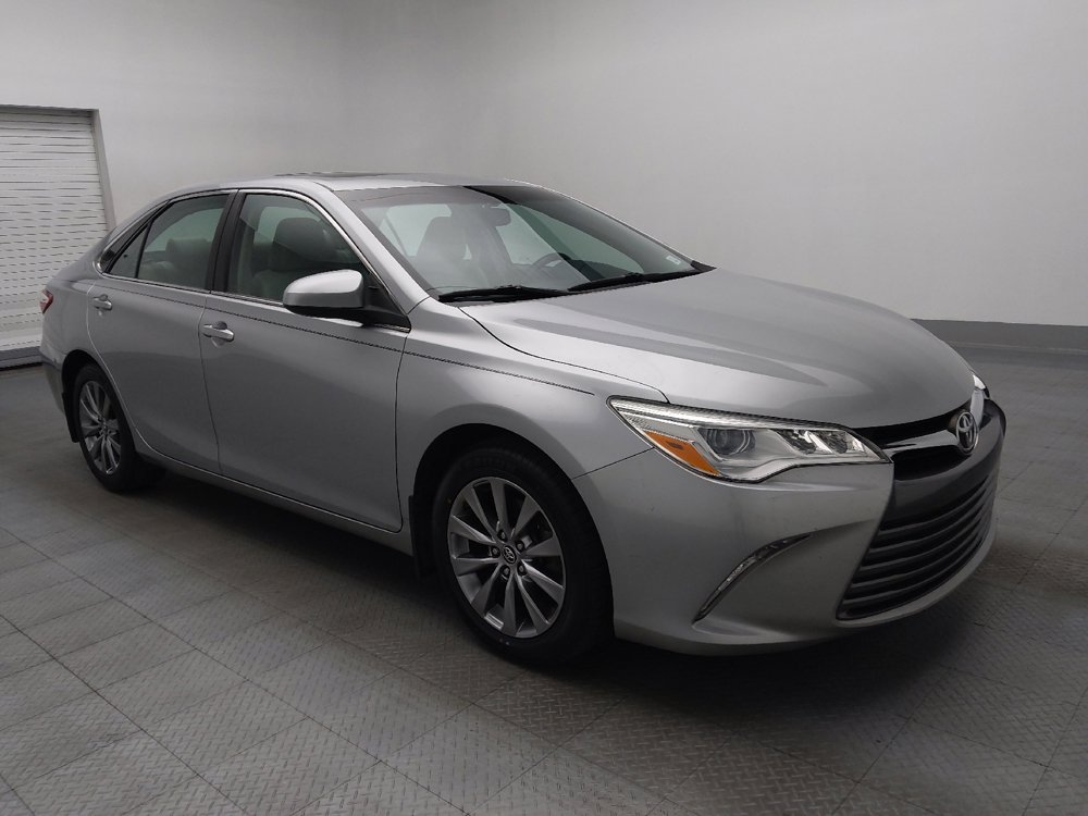 Used 2015 Toyota Camry XLE image 11