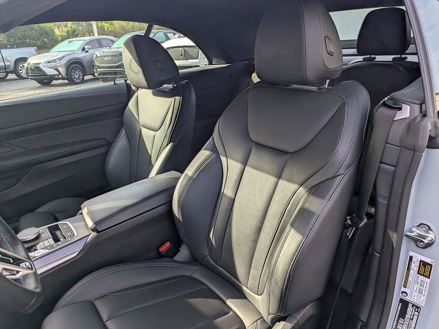 Used 2026 BMW M440i Convertible image 16