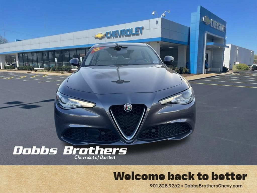 Used 2017 Alfa Romeo Giulia Ti w/ Lusso Light Wood Package AWD/4WD image 2