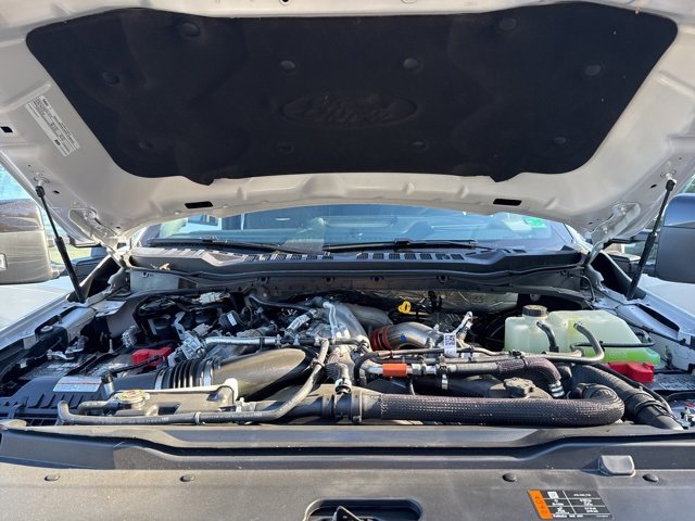 New 2026 Ford F350 Platinum w/ FX4 Off-Road Package image 25