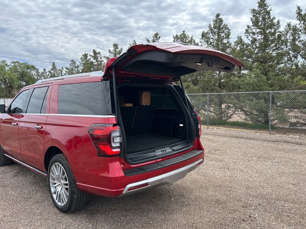 Used 2022 Ford Expedition Max Platinum AWD/4WD image 41
