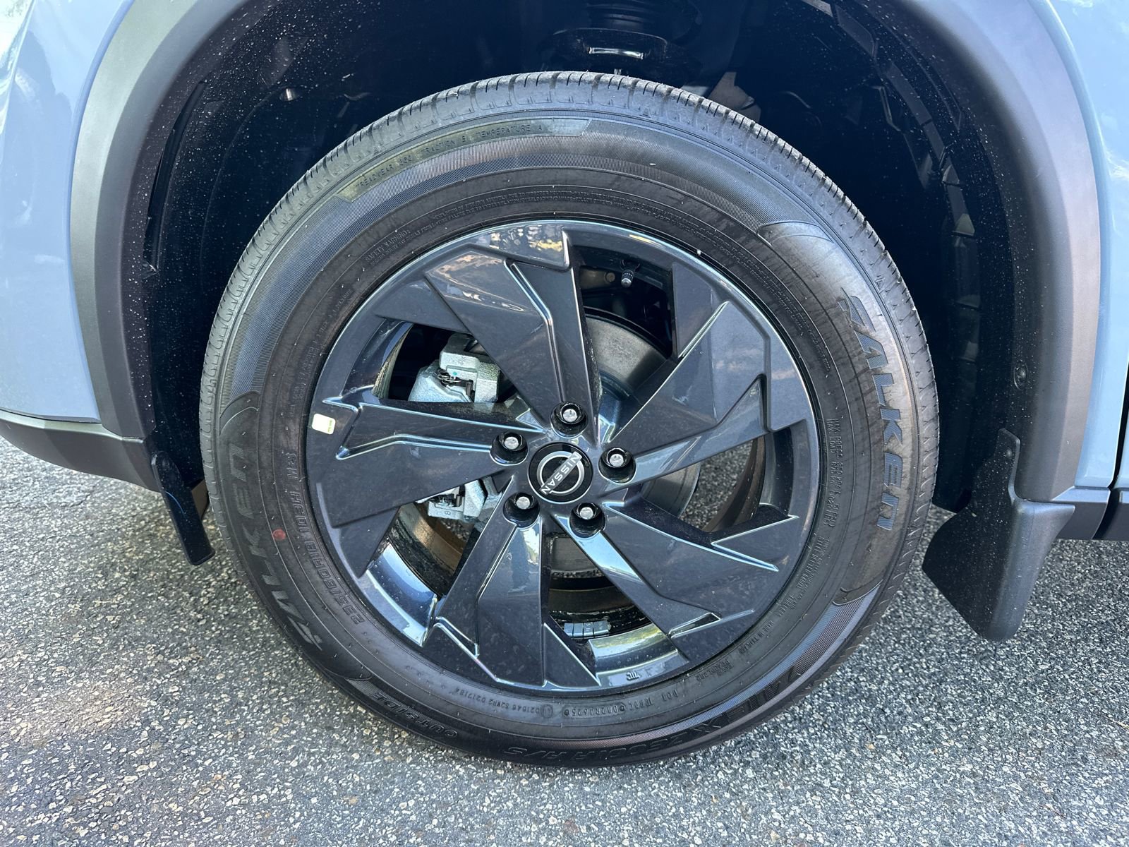 New 2026 Nissan Rogue SV FWD image 8