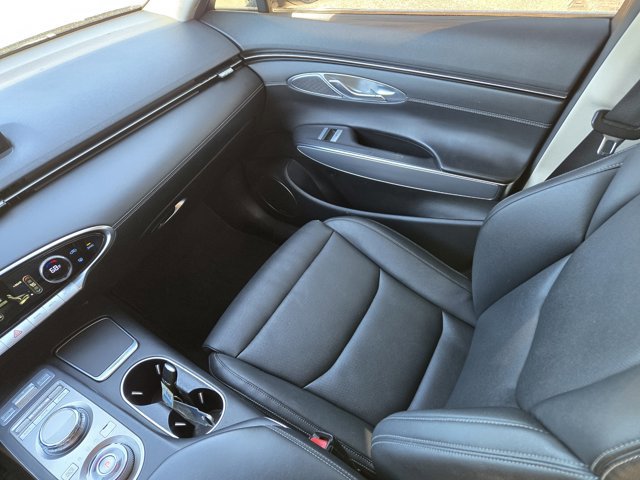 Used 2022 Genesis GV70 2.5T w/ Select Package image 18