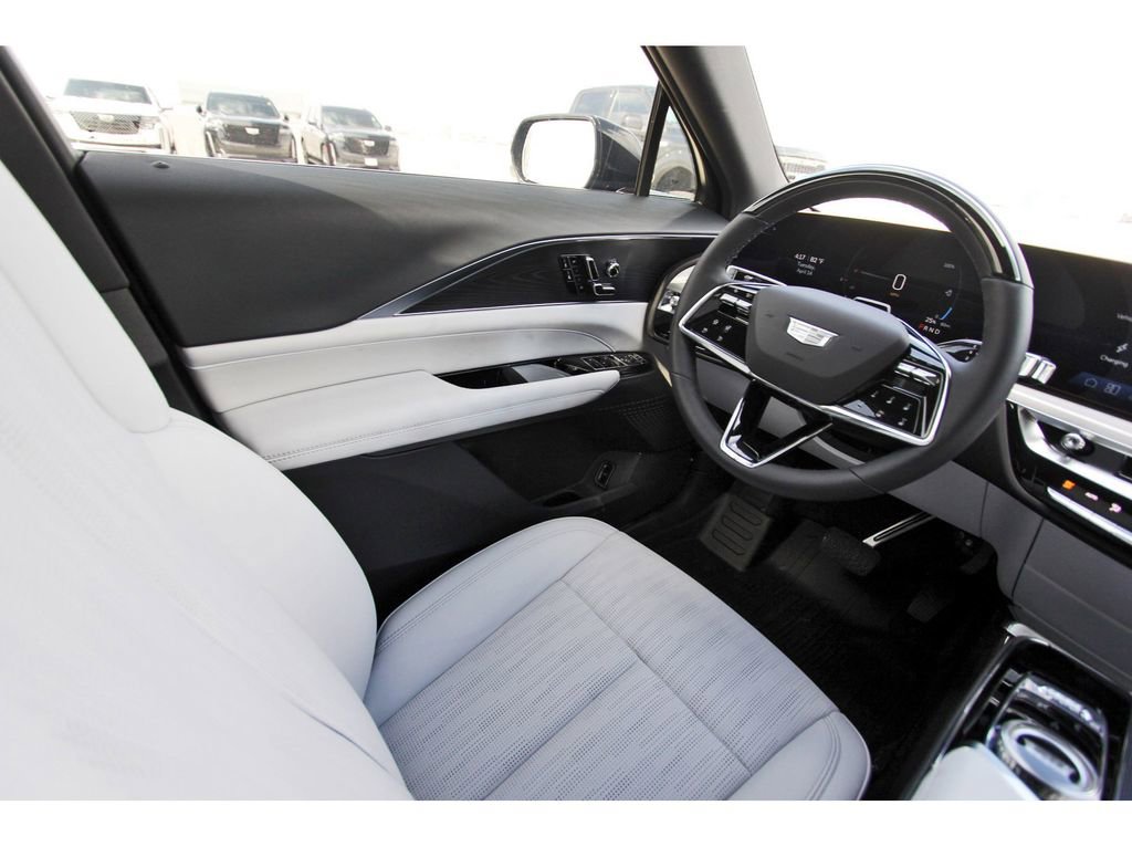 New 2026 Cadillac Lyriq Sport RWD image 8