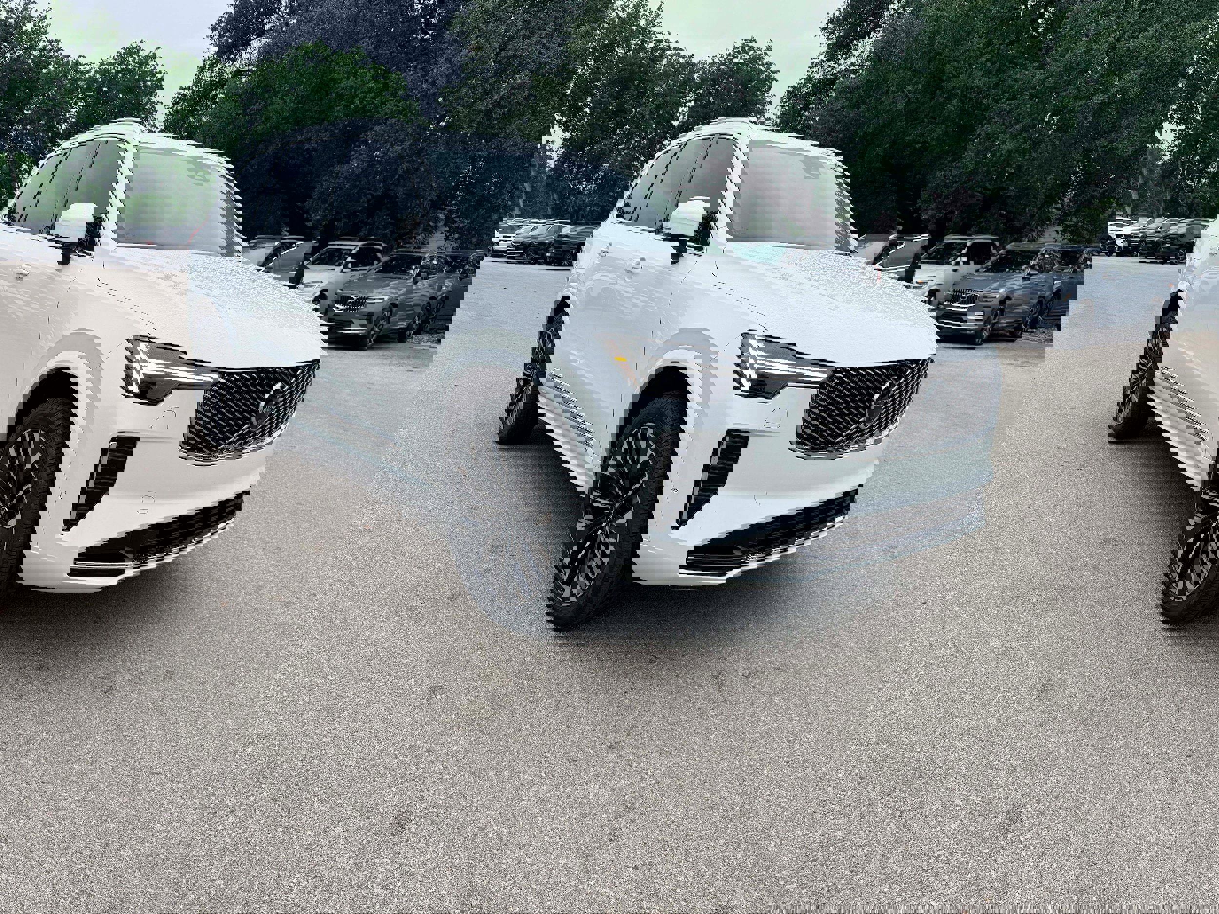 Certified 2025 Volvo XC90 B5 Plus image 7