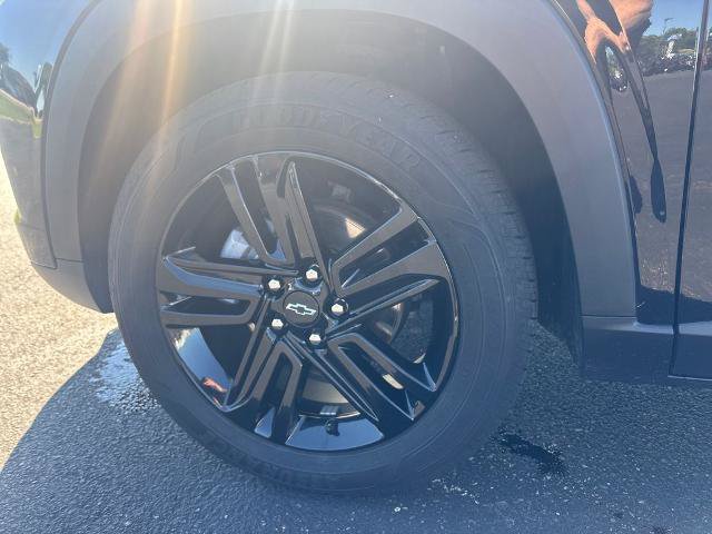 Used 2024 Chevrolet Trax ACTIV w/ Sunroof Package FWD image 27