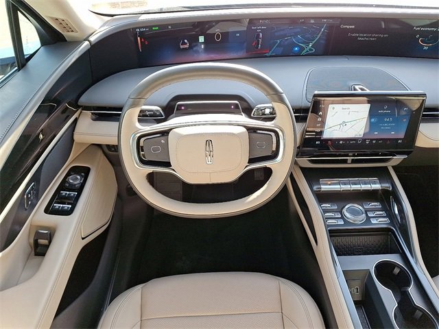 New 2025 Lincoln Nautilus Premier AWD/4WD image 6