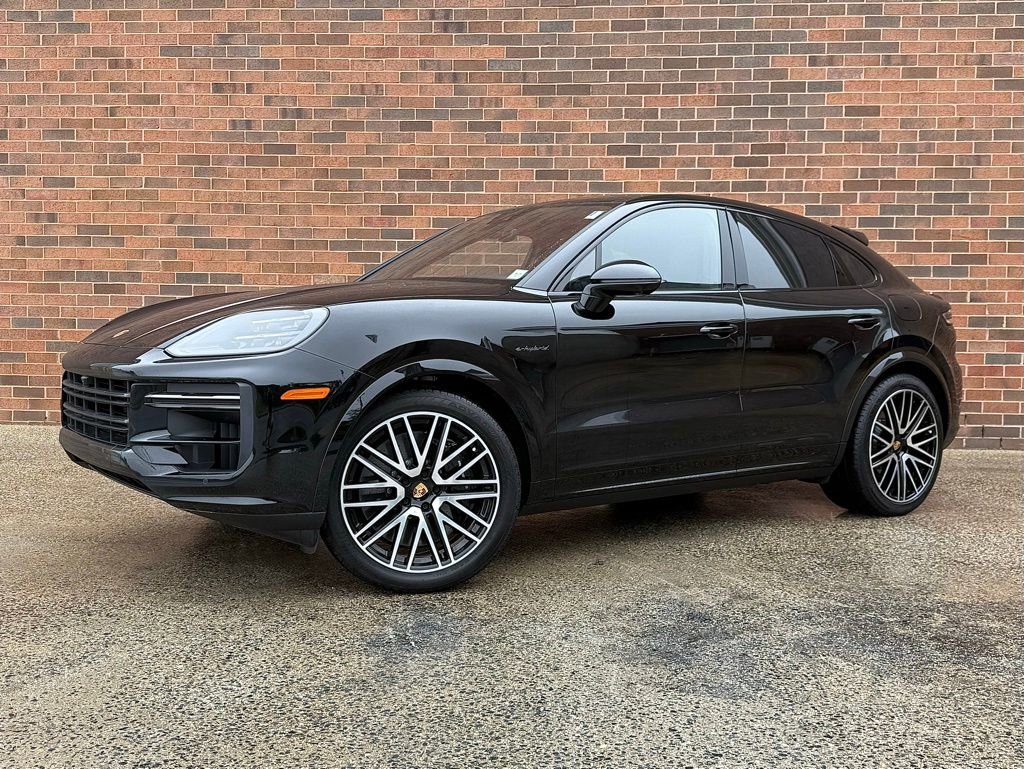 New 2024 Porsche Cayenne Turbo image 1