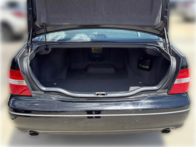 Used 2004 Lexus LS 430 RWD image 7