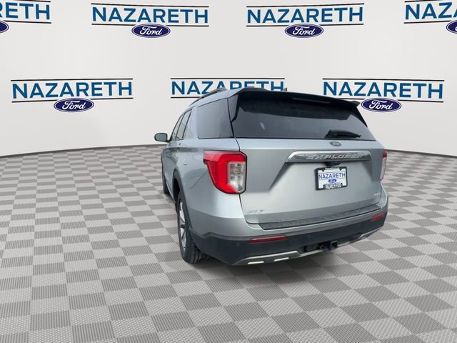 Used 2022 Ford Explorer XLT w/ Equipment Group 202A image 7