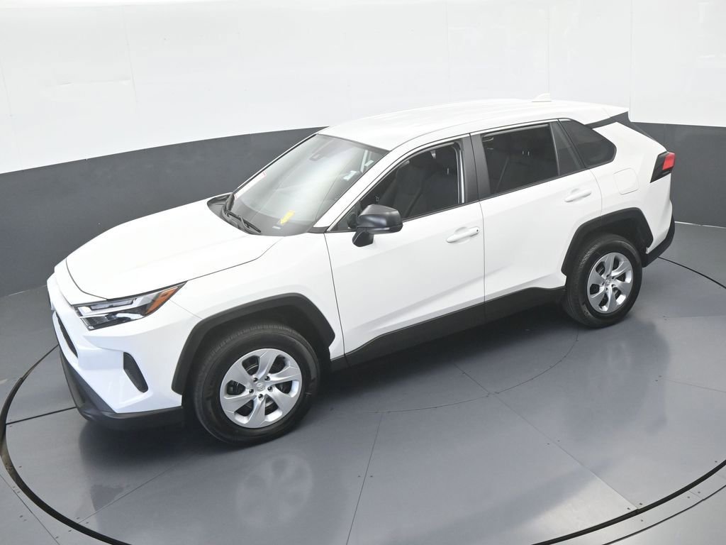Used 2025 Toyota RAV4 LE FWD image 40