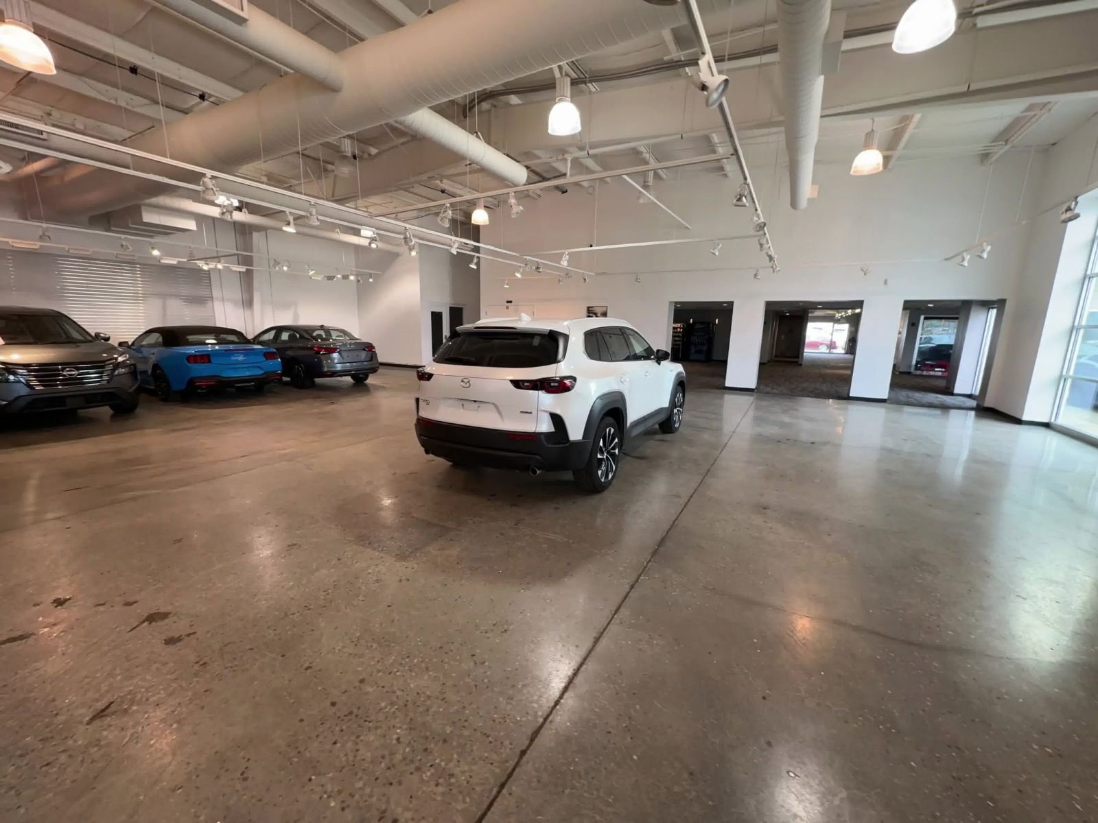 Used 2025 MAZDA CX-50 2.5 Hybrid w/ Premium Plus Pkg image 15