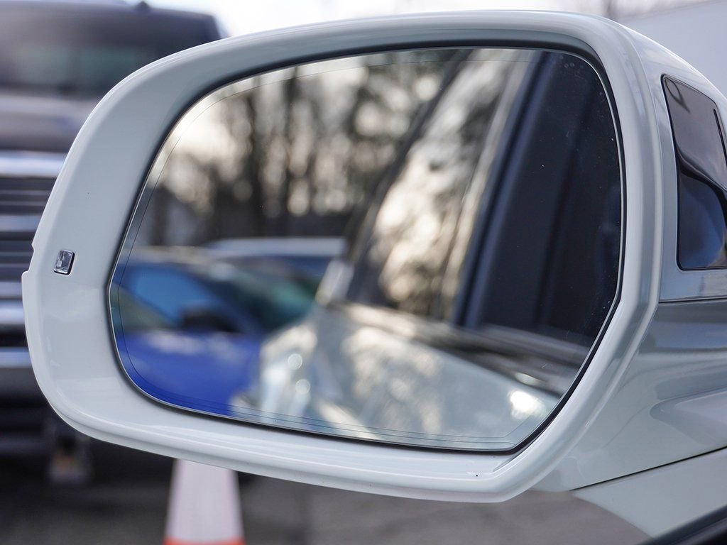 Used 2019 Bentley Bentayga image 49