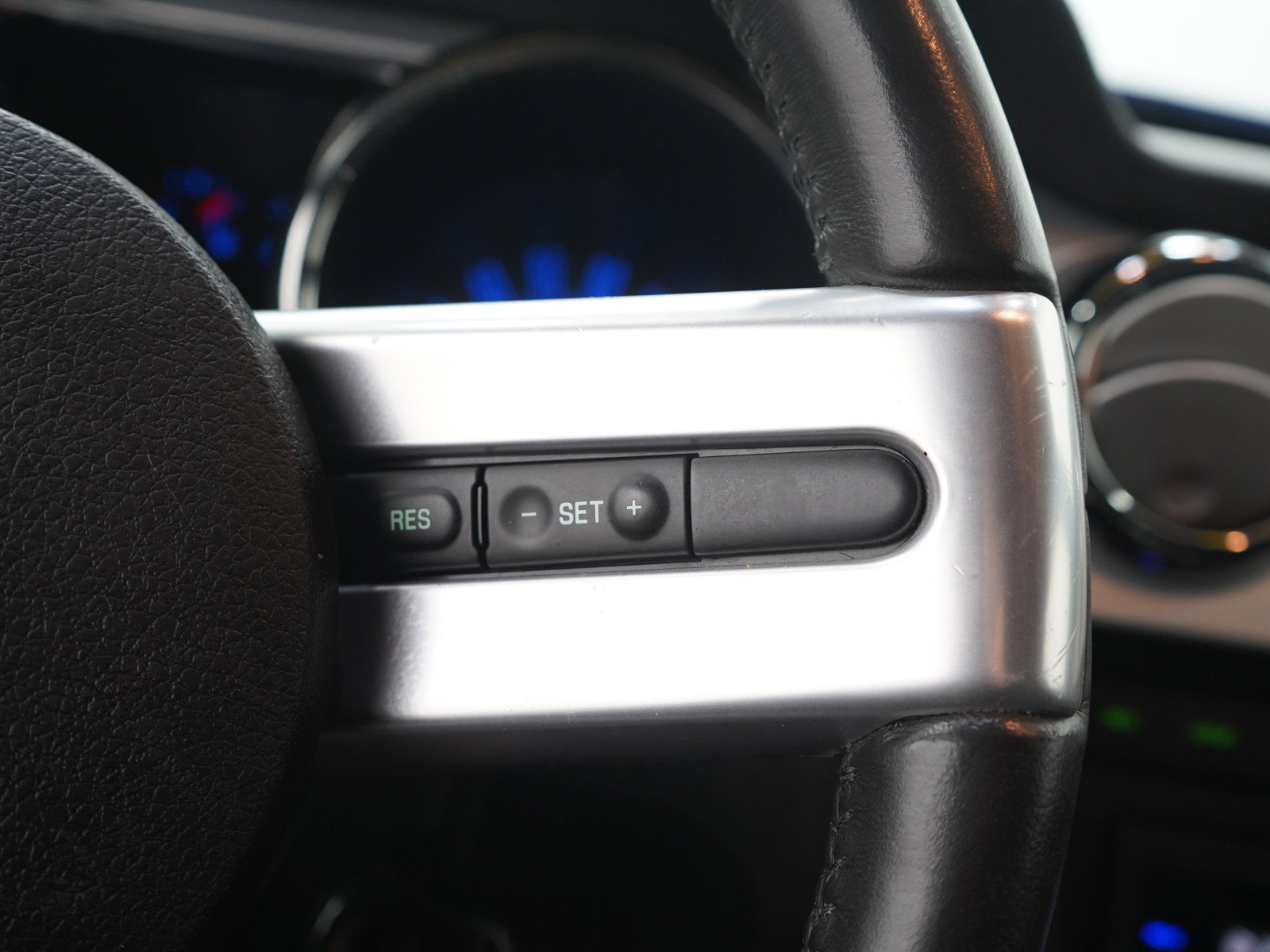 Used 2005 Ford Mustang GT Premium RWD image 22