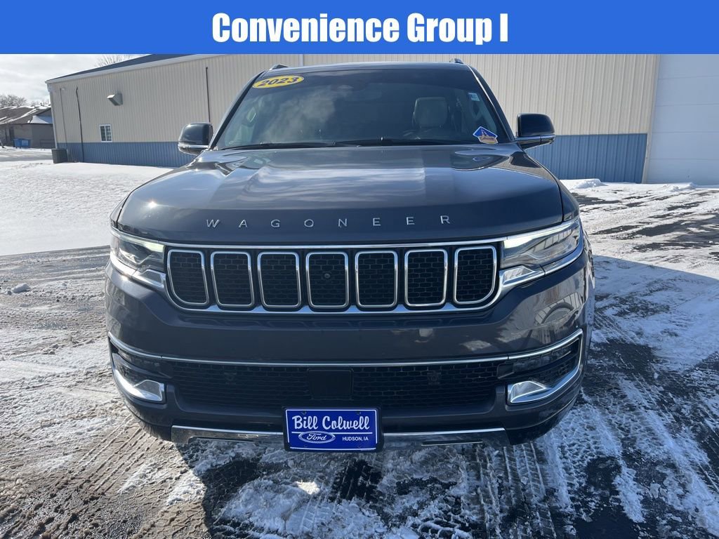 Used 2023 Jeep Wagoneer L Series III w/ Premium Group I image 9