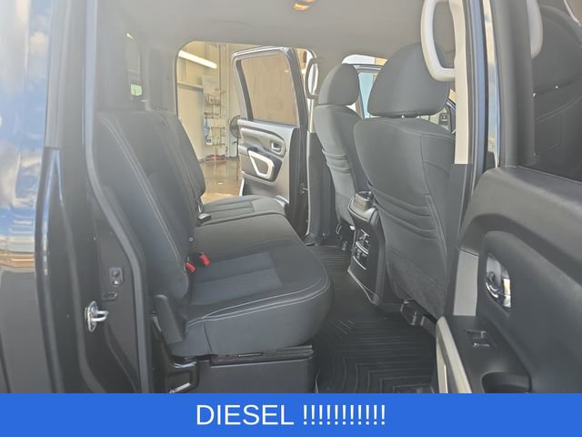 Used 2019 Nissan Titan SV w/ SV Convenience Package image 18