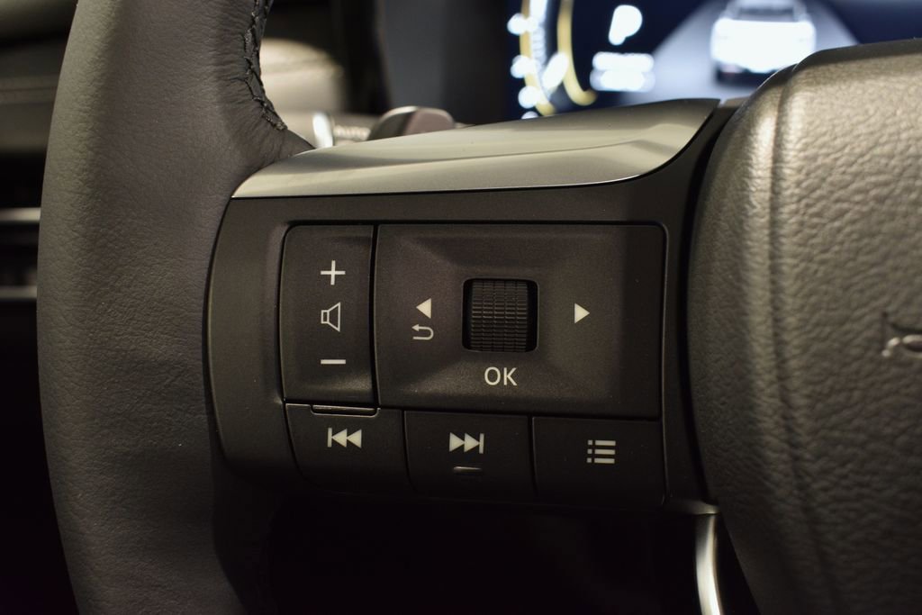 New 2026 INFINITI QX60 Luxe w/ Family Package image 20