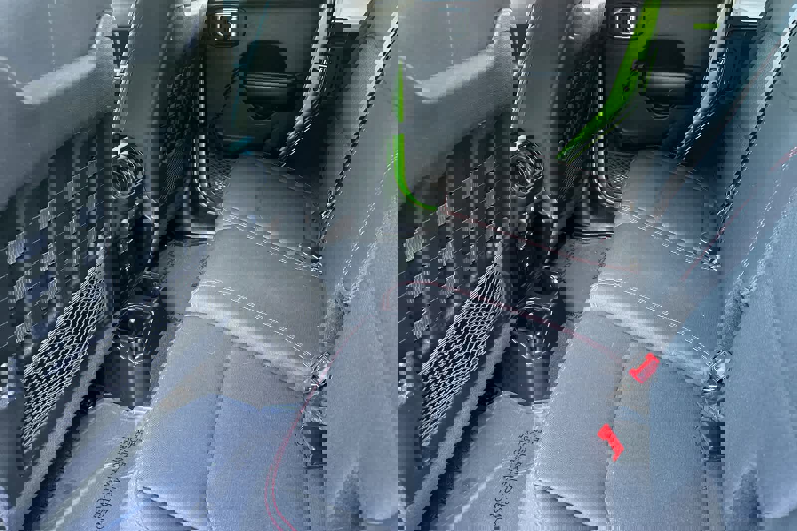 Used 2018 Jeep Wrangler Unlimited Rubicon image 4