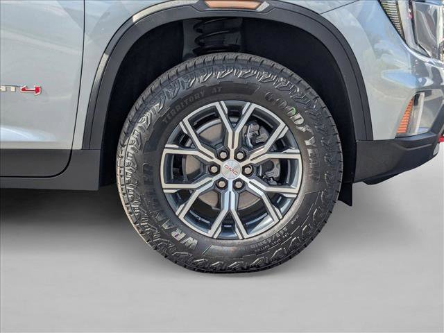 Certified 2025 GMC Acadia AT4 w/ Luxury Package AWD/4WD image 22