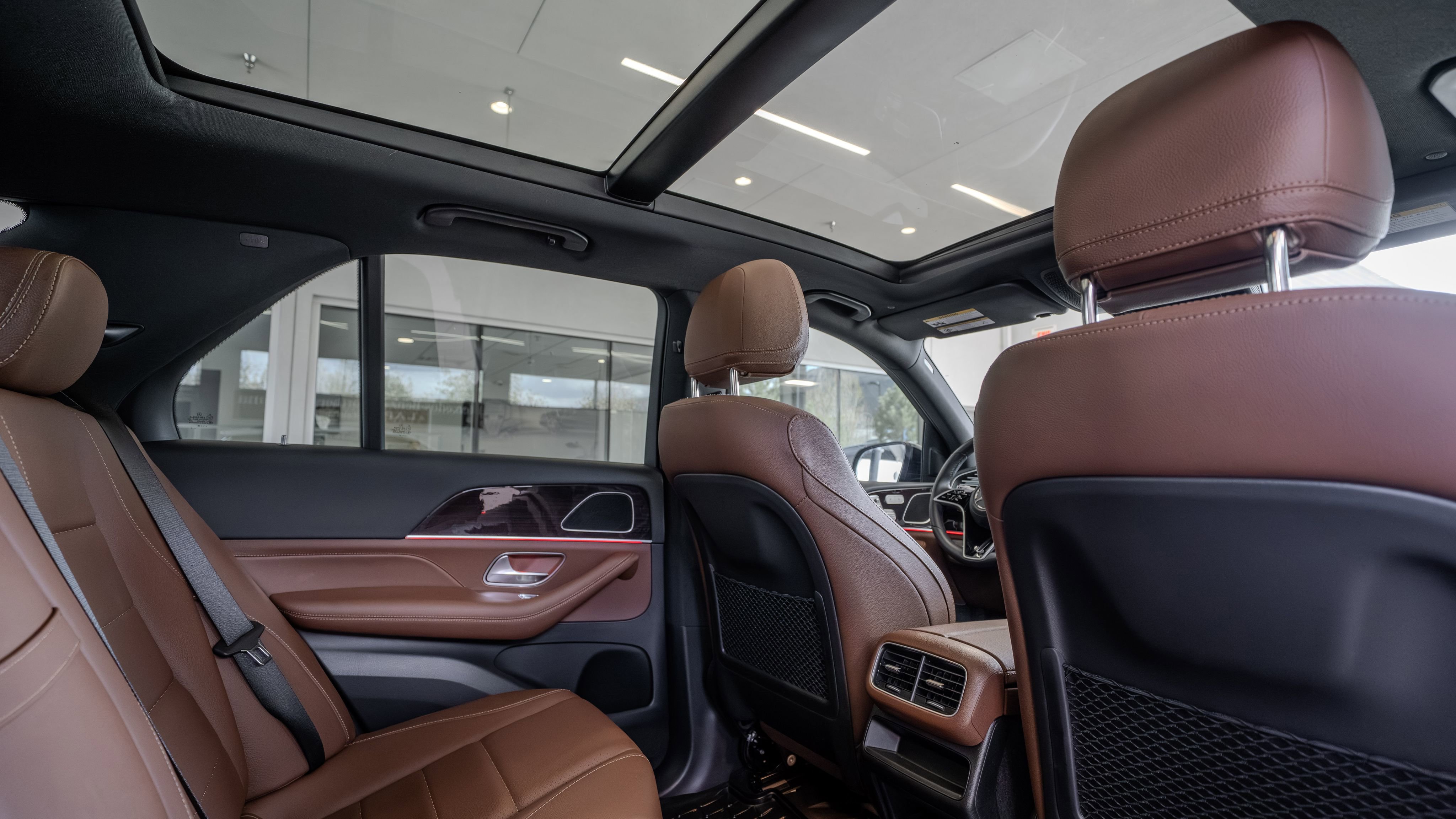 Certified 2025 Mercedes-Benz GLE 450e 4MATIC image 28