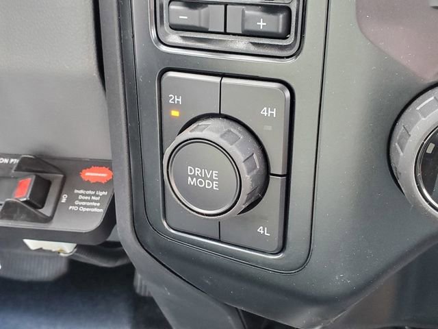 New 2023 Ford F550 4x4 Regular Cab Super Duty image 18