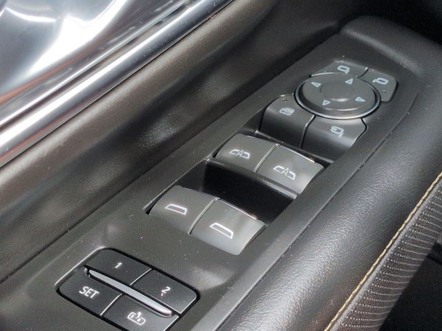 Used 2023 Chevrolet Tahoe Premier RWD image 22